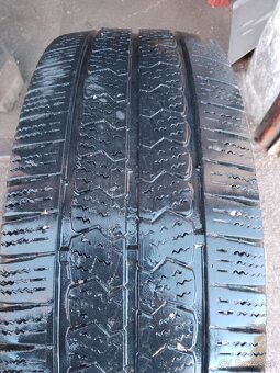 2x zimné pneumatiky 215/70 r 15 C - 2