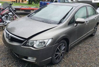 Rozpredám na náhradné diely Honda Civic 2008 - 2