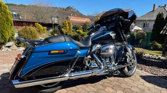 Harley-Davidson Street Glide 115” Anniversary - 2