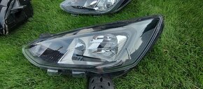 Ford Focus IV 4 MK4 2018 - svetlo lampa LED - 2