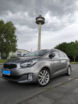 Predam osobny automobil Kia Carens - 2