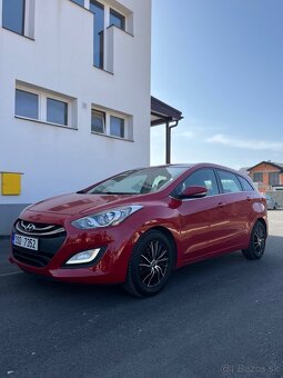 Hyundai i30 1.6 diesel 81kw 2015, nová stk - 2