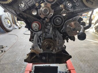 Motor land Rover 3,0 tdv6 - 2