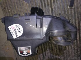 Honda CB 600 Hornet Airbox - 2