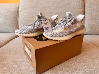 Adidas Yeezy Boost 350 v2 Static - 2