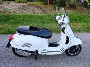 Vespa GTS Super 300 - 2