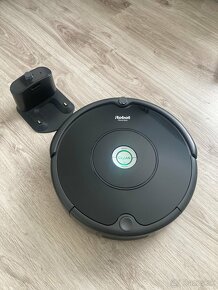 Predám robotický vysávač iRobot Roomba 606 - 2