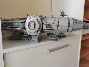 LEGO Milenium Falcon 75192 postavené - 2