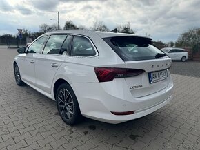 Škoda Octavia Combi 2.0 TDI DSG - 2