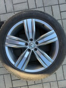 VW Victoria Falls 235/50 R19 Tiguan - 2