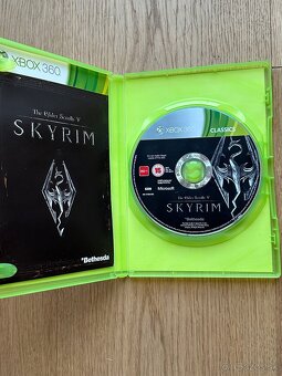 The Elder Scrolls V: Skyrim (XBOX 360) - 2