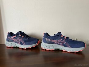 Predám dámske bežecké tenisky Asics, veľkosť 39 - 2