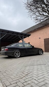 BMW E36 Coupe V8 M62B44 - 2