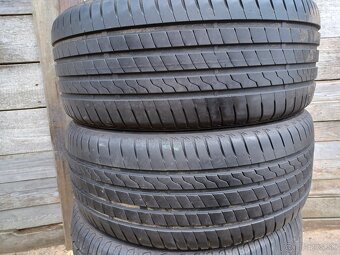 Predám 4 jazdené letné pneumatiky 225/45 R17 - 2