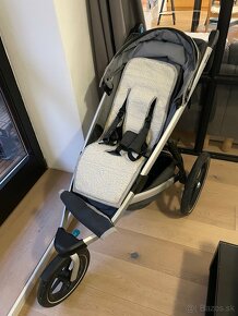 Thule Urban Glide 2 + vanicka - 2