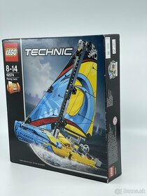 Lego technic 42074 racing yacht - 2