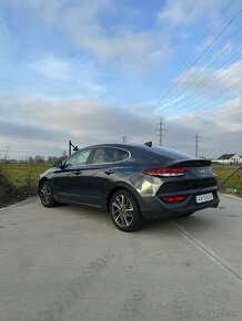 Hyundai i30 Fastback 1.5 T-GDi mHEV Automat 7DCT - 2