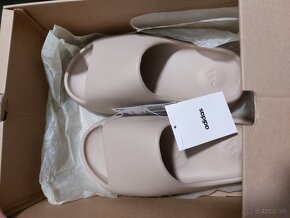 Adidas Yeezy Slide Pure veľkosť 39 - 2