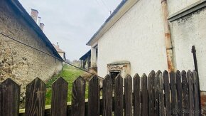 Pozor - ZNÍŽENÁ CENA - Rodinný dom s pozemkom v Maďarsku - 2