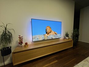 Philips 65OLED754/12 - ambientne - 2