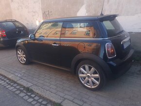 Mini cooper,model one 10/2009 1.4 70 kw - 2