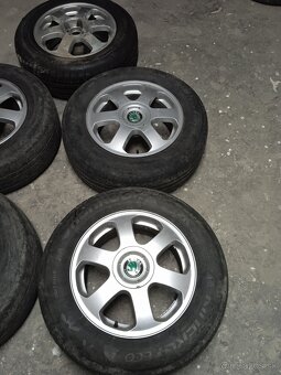 Elektróny 5x100R15+letné pneu.205/65 R15 - 5 ks- škoda,audi, - 2