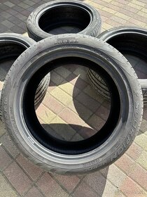 Pirelli scorpion 255/45 r19 - 2