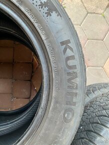 Kumho WinterCraft wp71 235/55R17 103V - 2