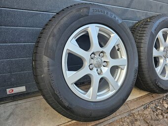 ZIMA AUDI Q5+ Zánovné Zimné Pneu CONTINENTAL 235/65 R17 - 2