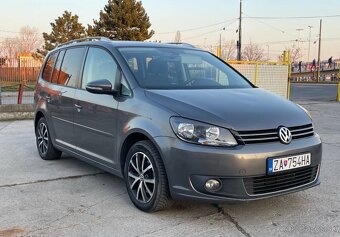 Volkswagen Touran 1.6 TDI Comfortline DSG - 2