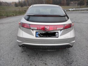 Honda Civic  2,2 i-ctdi - 2