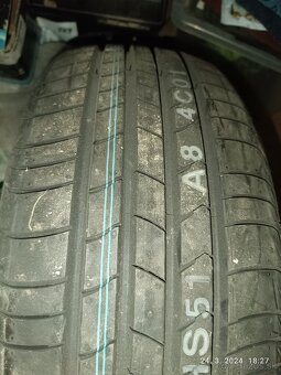 215/55r17 - 2