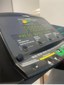 Profi Bežecký pás  PRECOR USA - 2