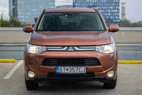 Mitsubishi Outlander 2.2 DI-D Intense - 2