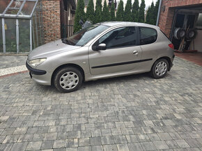 Predám Peugeot 206. 1,4 E - 2