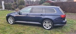 VW Passat Variant 2.0 BiTDI 240k BMT Highline 4MOTION - 2