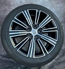 Zimní sada Volvo V60 235/45R18 98V - 2