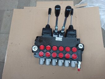 Hydraulický rozvádzač 6sekciovy 2x joystick - 2