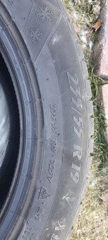 Predam pneumatiky 235/55 R19 zimne - 2