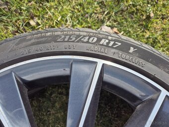 5x100 letne pneu 215/40 R17 - 2