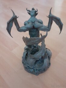 Predam the elder scrolls zberatelska figurka vampír - 2