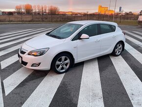 Opel Astra J - 2