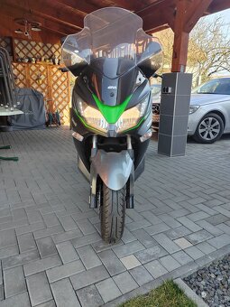 Kawasaki J 300 r, v 2017 naj 8300km - 2