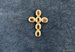 Zlatý prívesok krížik + 6ks kameňov Český Granát - 2