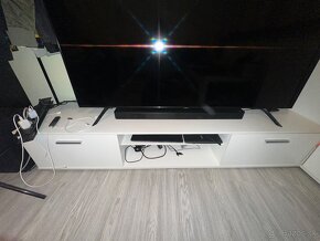 Stolík pod TV - 2