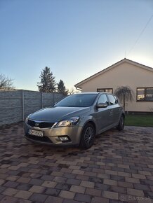 KIA Ceed 1,6 crdi - 2