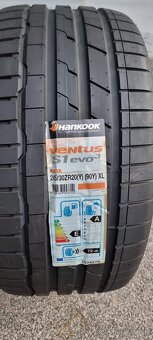 Letné pneumatiky Hankook 245/30r20 - 2