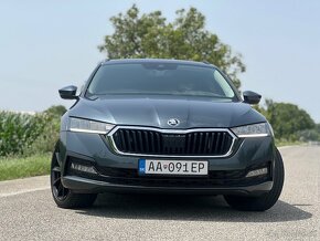 Škoda Octavia Combi 2.0 TDI-DSG - 2