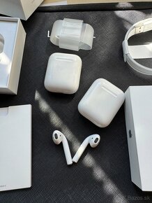 Airpods 2  + 2 krabičky cca rok stare - 2