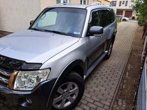 Predám Mitsubishi Pajero 4 V80 wagon - 2